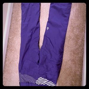 Purple Volcom juniors snow pants